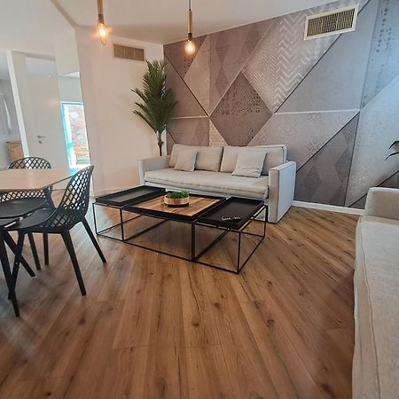 Yalarent Afarsemon Apartments With Pool - For Families & Couples เอลัต ภายนอก รูปภาพ