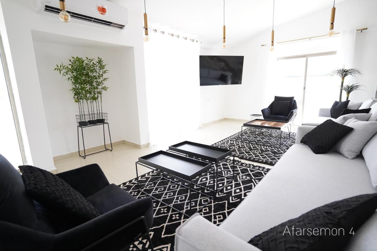 Yalarent Afarsemon Apartments With Pool - For Families & Couples เอลัต ภายนอก รูปภาพ