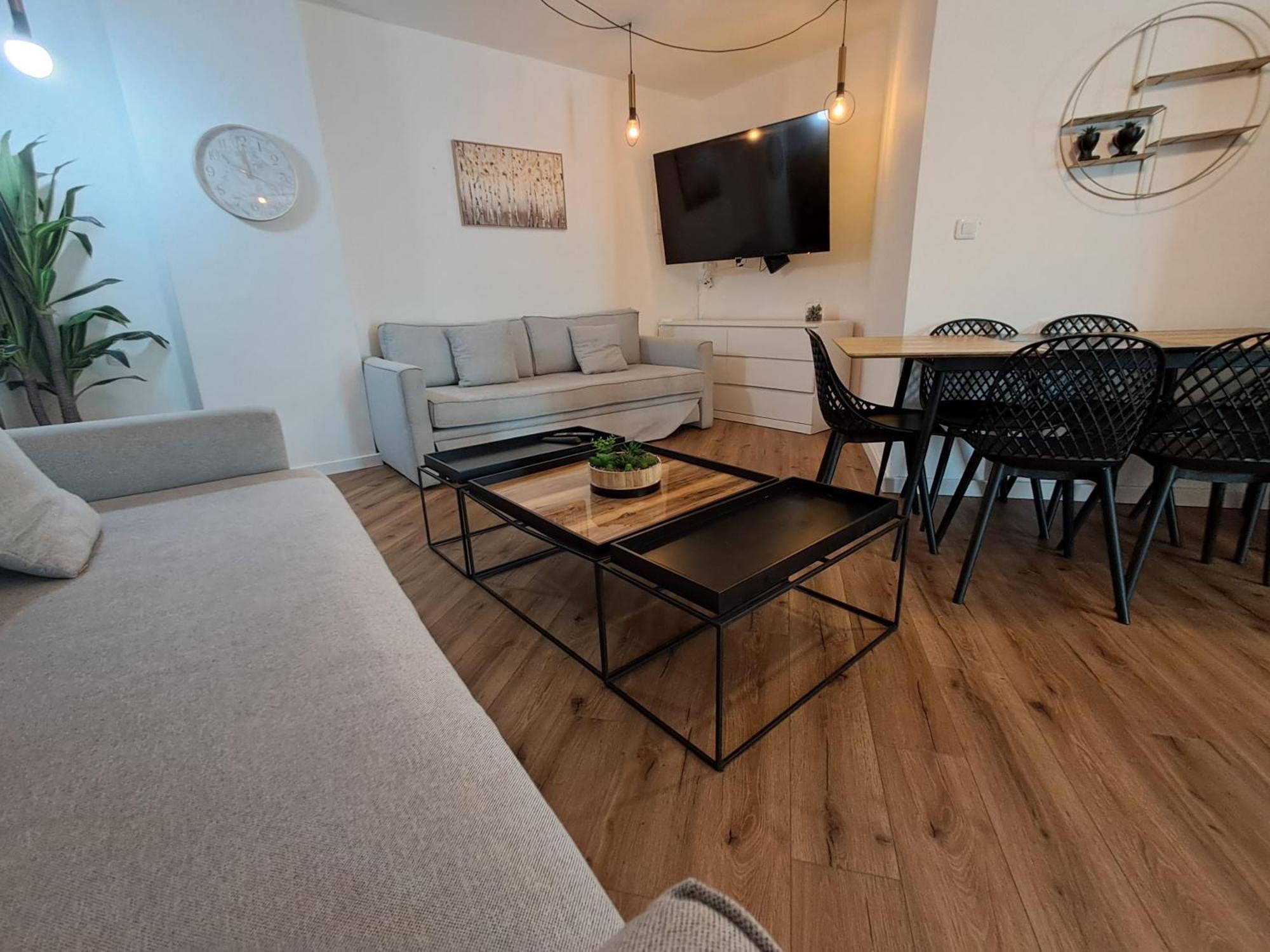 Yalarent Afarsemon Apartments With Pool - For Families & Couples เอลัต ภายนอก รูปภาพ