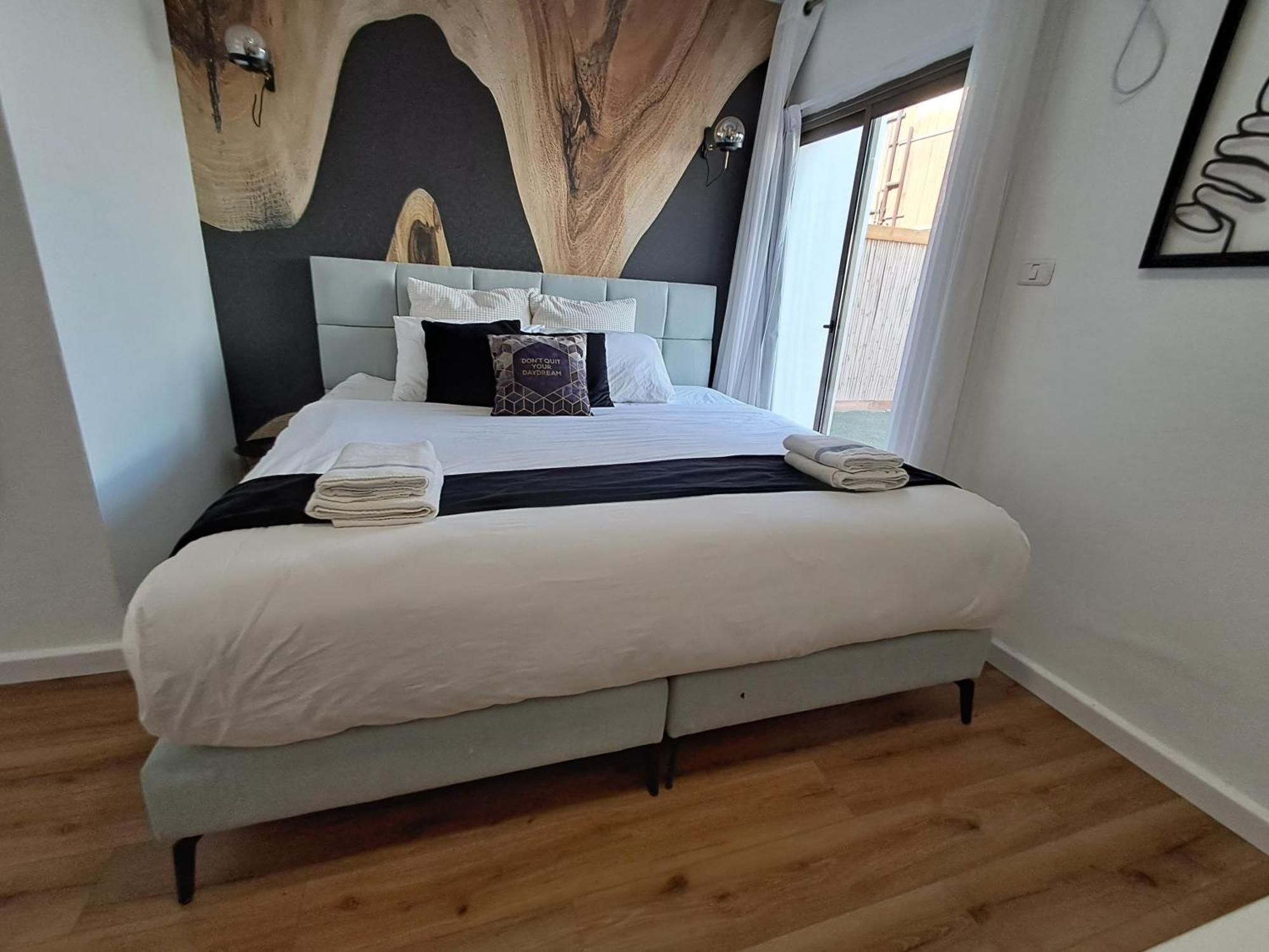 Yalarent Afarsemon Apartments With Pool - For Families & Couples เอลัต ภายนอก รูปภาพ