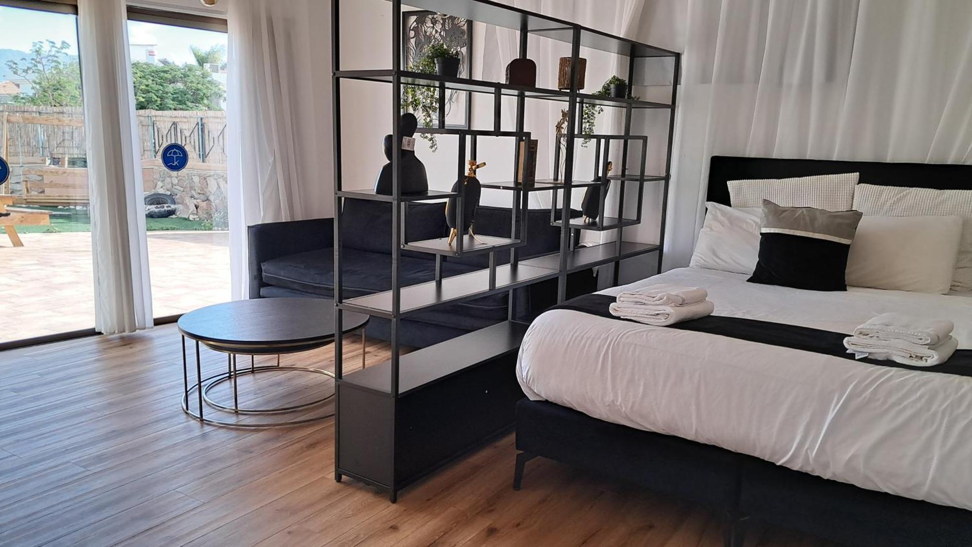 Yalarent Afarsemon Apartments With Pool - For Families & Couples เอลัต ภายนอก รูปภาพ